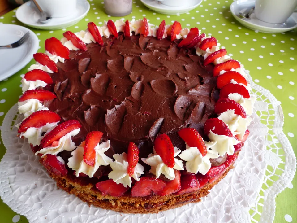 Erdbeer-Schoko-Torte