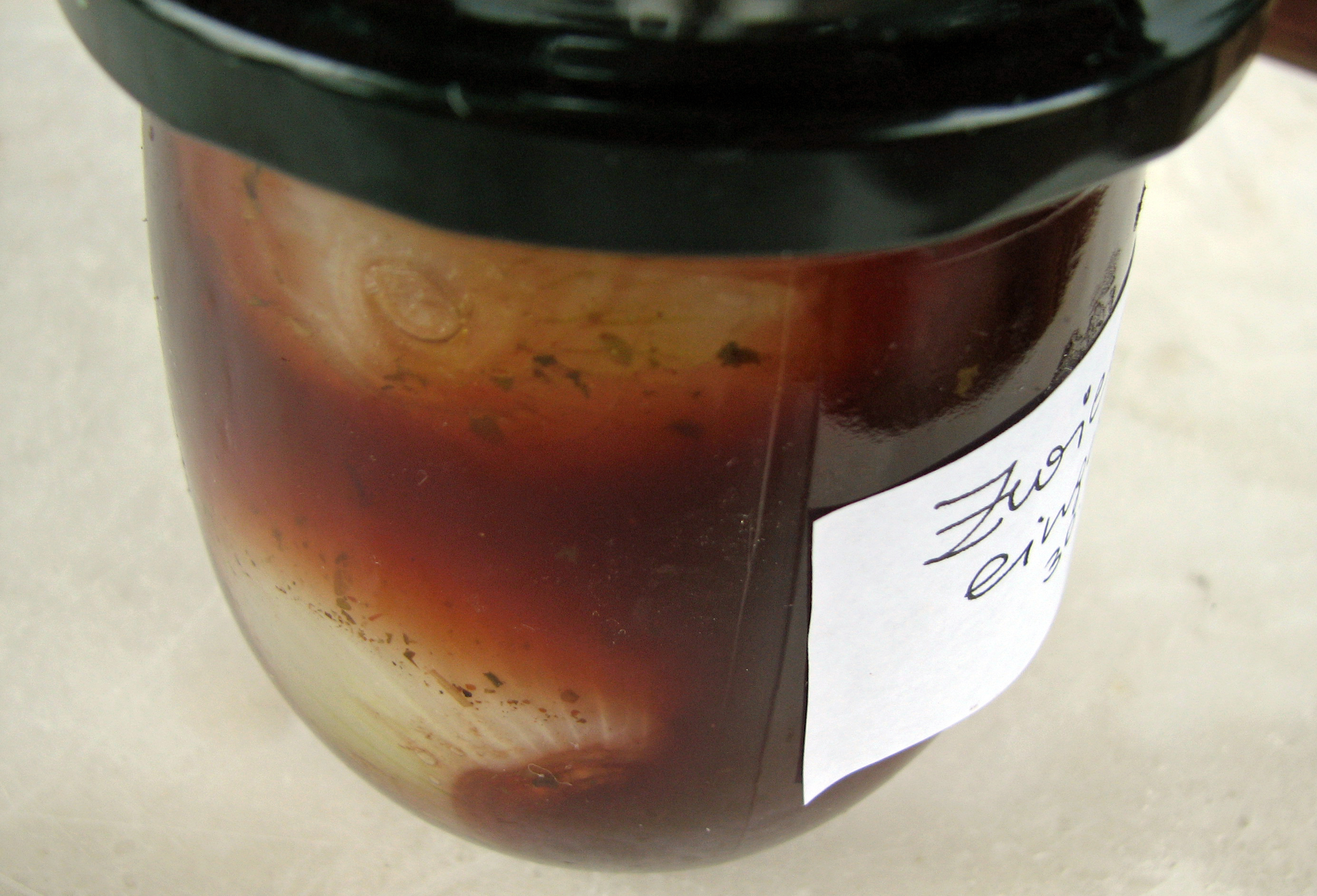 Zwiebeln, eingelegte