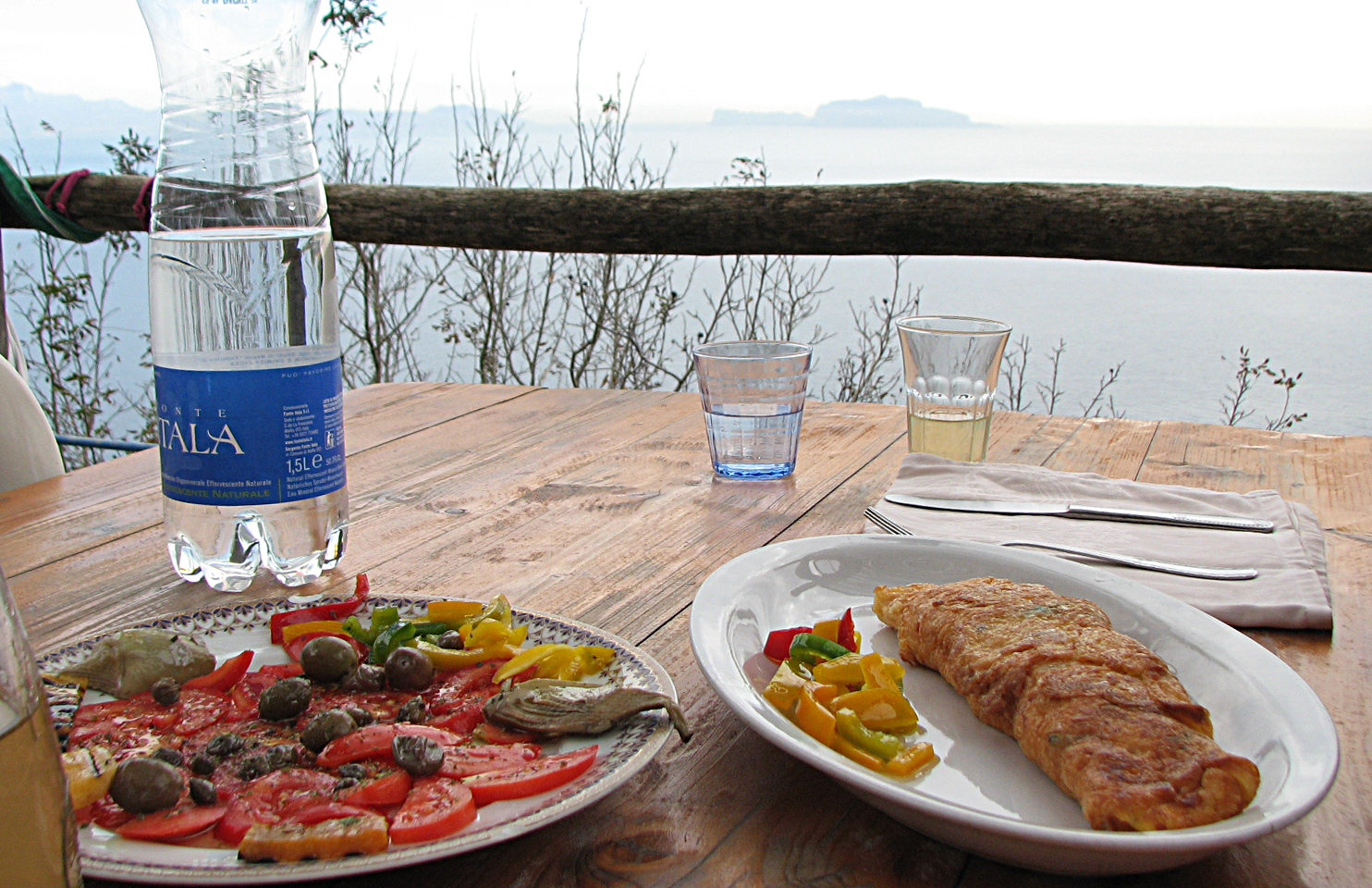 <p>Das Käse-Omelett schmeckt auch im Urlaub!</p>