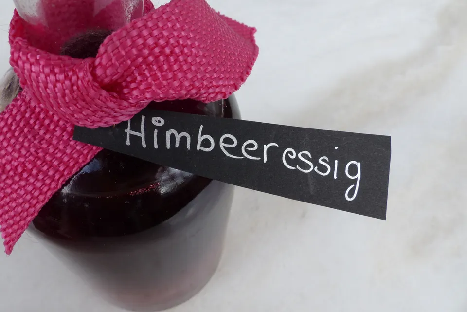 Himbeeressig