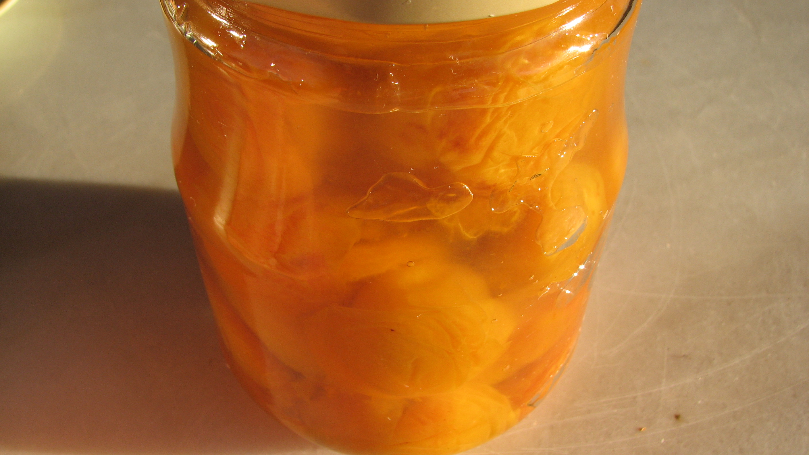 Marillen in Weingelee