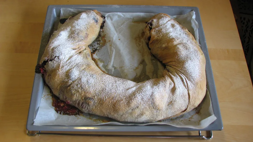 Zwetschken-Mohn-Strudel